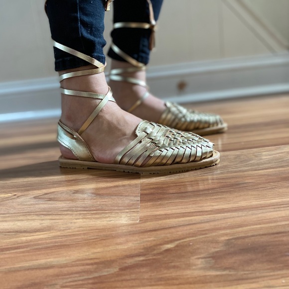 gold huaraches womens